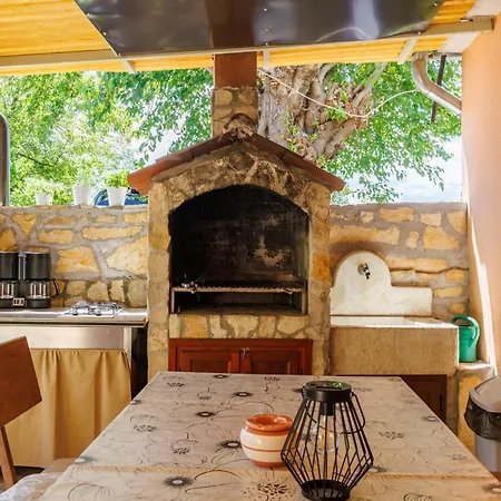 House Papinka With Private Pool & Garden - Happy Apartment