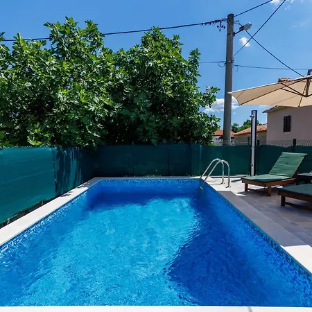 House Papinka With Private Pool & Garden - Happy Apartment Labin (Istria)