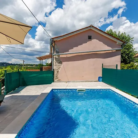 House Papinka With Private Pool & Garden - Happy * Labin (Istria)